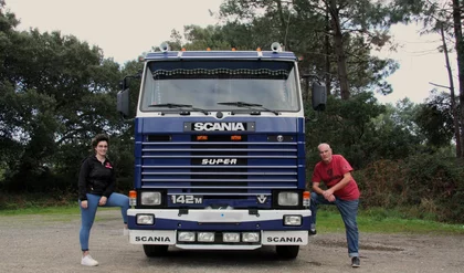 Restauration familiale pour ce Scania 142 M de 1985