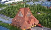 Une église entière transportée par Mammoet en Suède