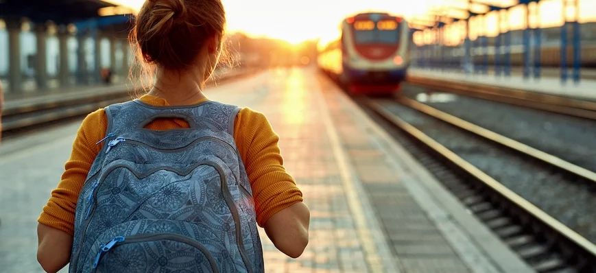 Jeunes majeurs : un rapport documente "la fabrique