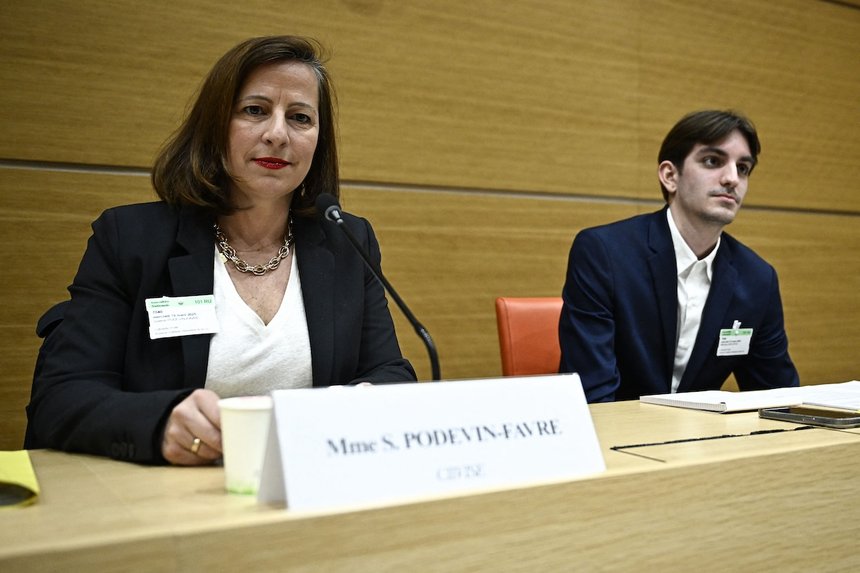 FRANCE-PARLIAMENT-POLITICS-JUSTICE-CRIME-CHILDREN-ASSAULT