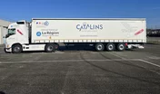 Un ensemble Volvo FH13 et semi Kögel pour le lycée des Catalins