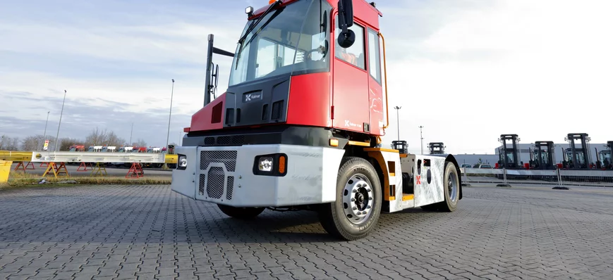 Kalmar renforce son offre de tracteurs de parc ave