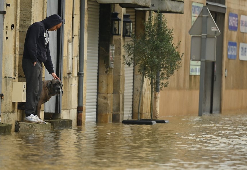 FRANCE-WEATHER-FLOOD