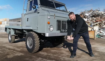 Un très rare camion Forward Control Land Rover restauré par Only Land