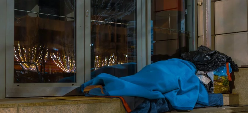 Municipales : le sans-abrisme, symbole de la tensi