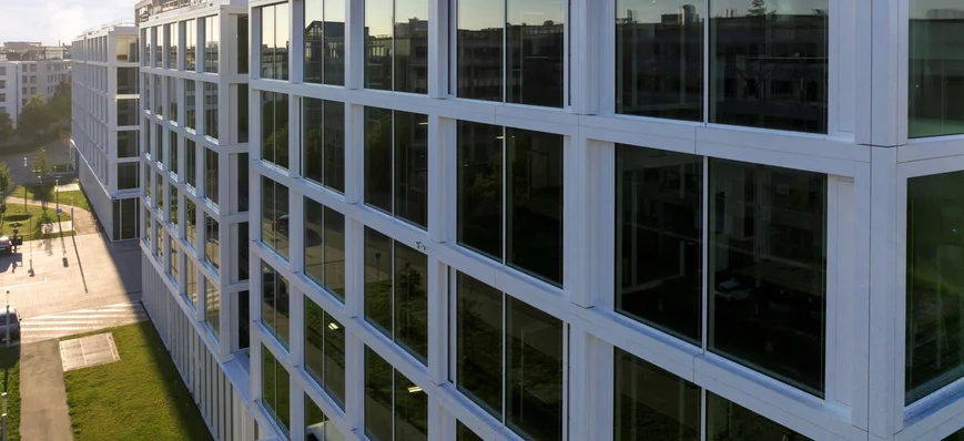 Daimler Truck : Mercedes-Benz Trucks solide en Eur