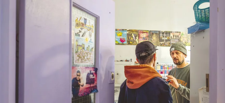 Addictions : À Marseille, les associations tiennen