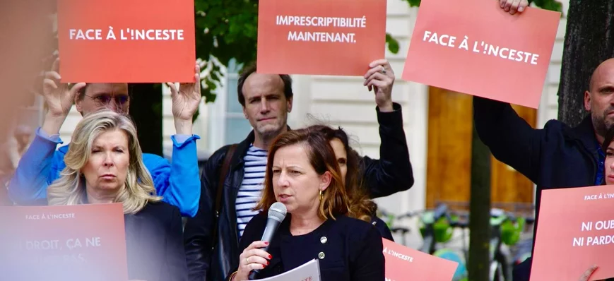 Cyberpédocriminalité : "Ce qui se passe en ligne s