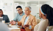 Les seniors, nouvel atout pour le résoudre la crise d'attractivité du médico-social?
