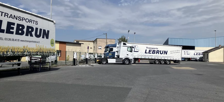 Les Transports Lebrun inaugurent une station de re