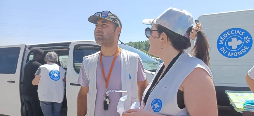 Migrants : quand les associations jonglent entre c