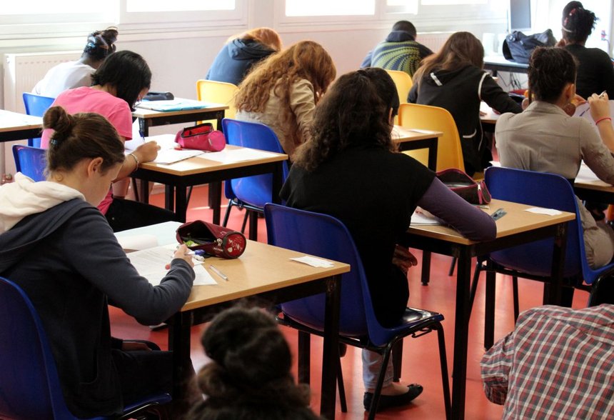 Les enfants confiés rencontrent des difficultés pendant leur scolarité