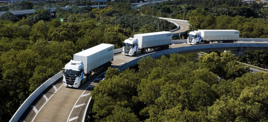 Pony et Sany testent le platooning autonome