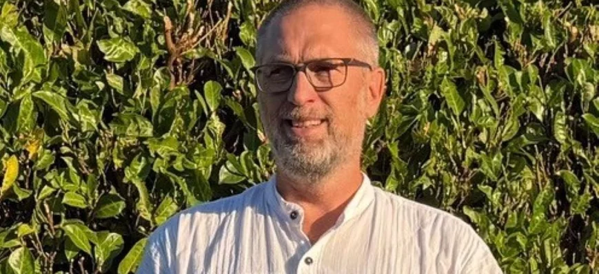 "Si les séjours à l'étranger sont interdits, notre